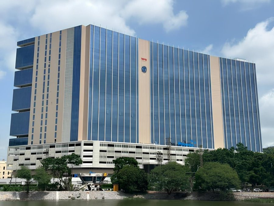 imgi_3_GzMcbQNWQAAarpd